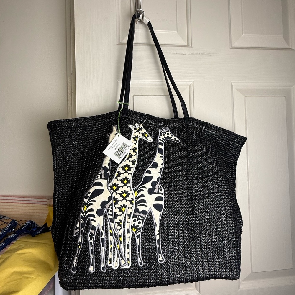 NWT Vera Bradley Fanfare Large Straw Tote Beach Tote Bag Retired Pattern Rare